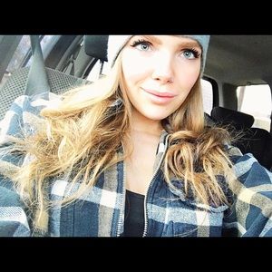 Meet your Posher, Shakayla